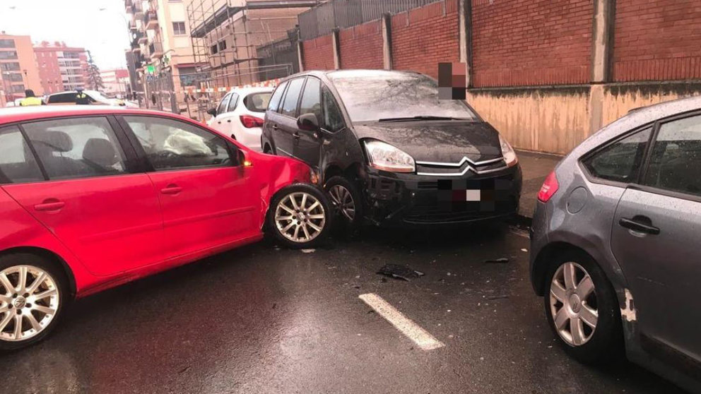 Accidente en la calle Enamorados de Pamplona POLICÍA MUNICIPAL DE PAMPLONA