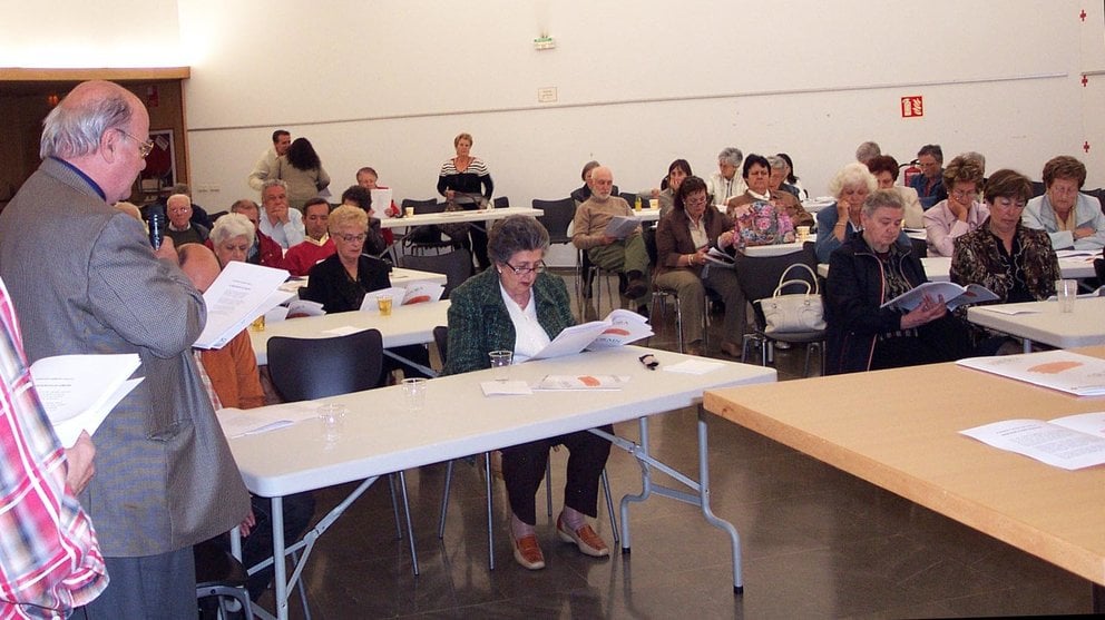 Imagen de la sede de Espacio Activo de Cruz Roja en Pamplona con un taller de Escritura creativa para personas mayores CEDIDA