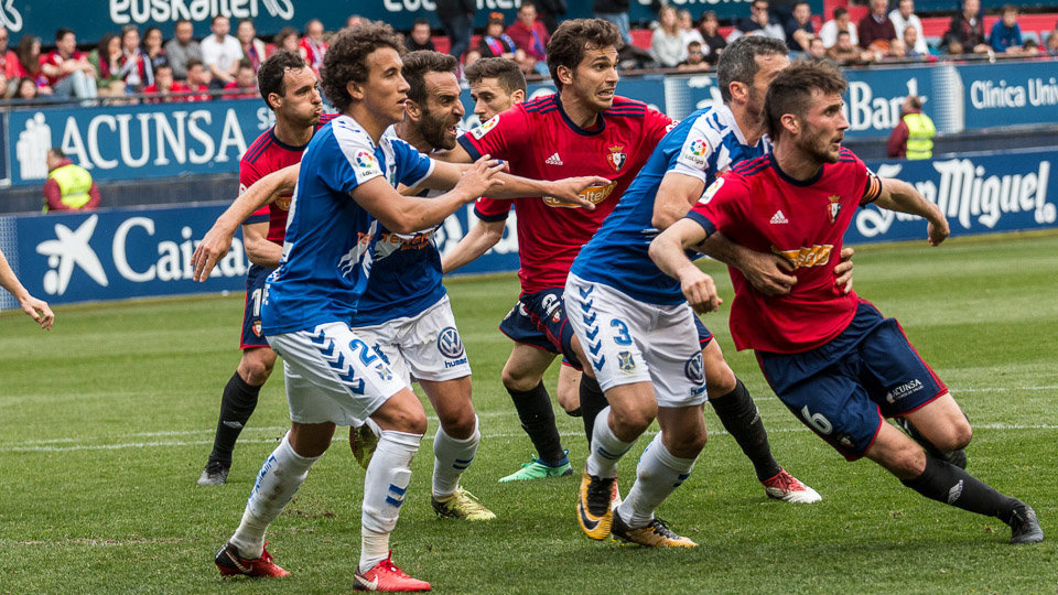 Partido de Liga entre Osasuna y Tenerife disputado en El Sadar (30). IÑIGO ALZUGARAY