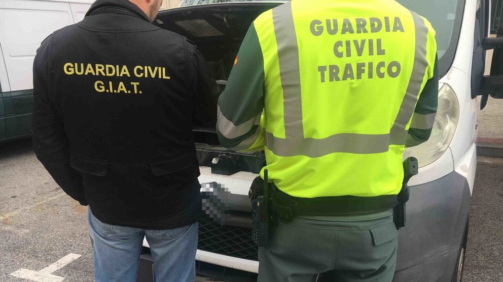 La Guardia Civil de Navarra ha detenido a una persona por modificar el kilometraje de coches para revenderlos. GUARDIA CIVIL
