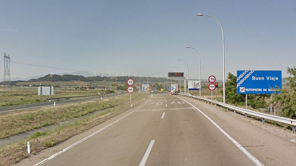 Imagen de la autopista AP-15 a su paso por Castejón en la Ribera de Navarra ARCHIVO