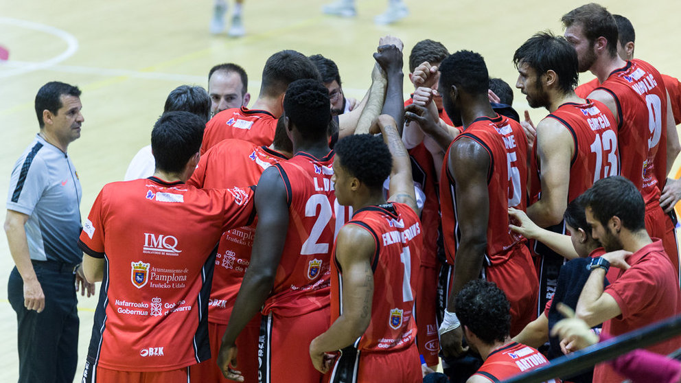 Tercer partido de cuartos de final por el ascenso a la liga Leb Oro entre Basket Navarra y HLA Alicante celebrado en el pabellón Arrosadía (53). IÑIGO ALZUGARAY