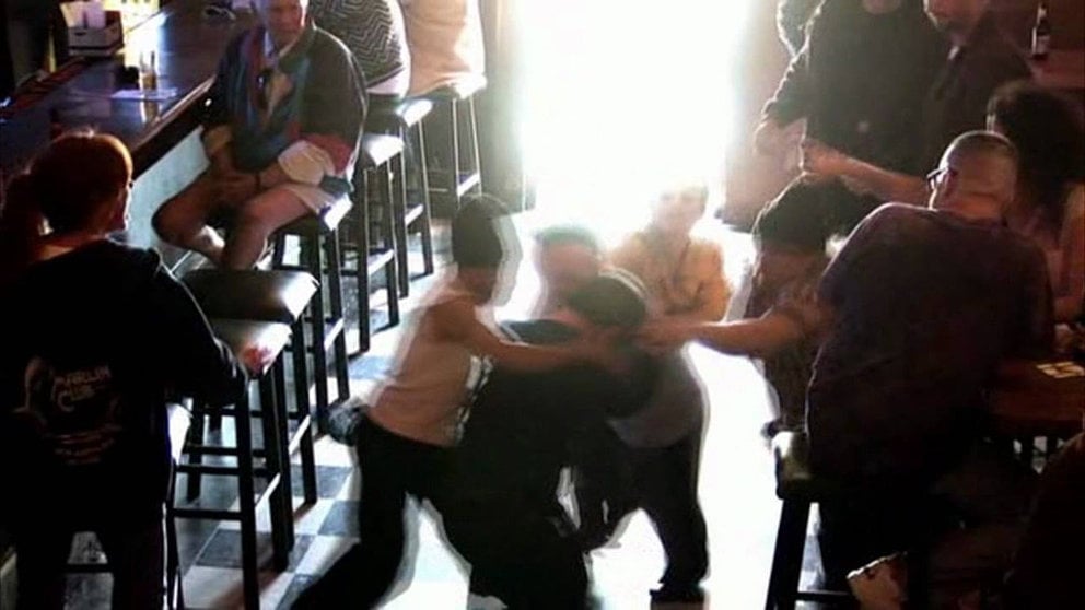 Imagen de archivo de una pelea de bar grabada por la cámara instalada en un local de ocio ARCHIVO
