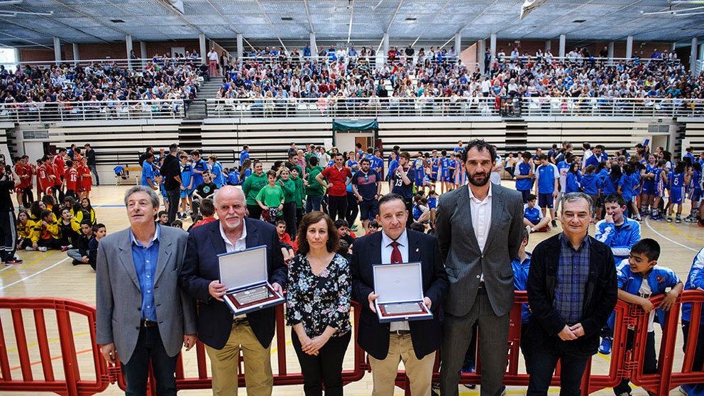 El presidente de la Federación Española de Baloncesto, Jorge Garbajosa, acude al acto de homenaje a Agustín Alonso y Antonio Ros. MIGUEL OSÉS_5