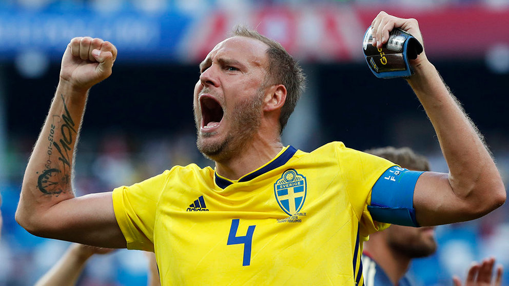 Nizhny Novgorod (Russian Federation), 18/06/2018.- Andreas Granqvist of Sweden celebrates after the FIFA World Cup 2018 group F preliminary round soccer match between Sweden and South Korea in Nizhny Novgorod, Russia, 18 June 2018. Sweden won the match 1-0.