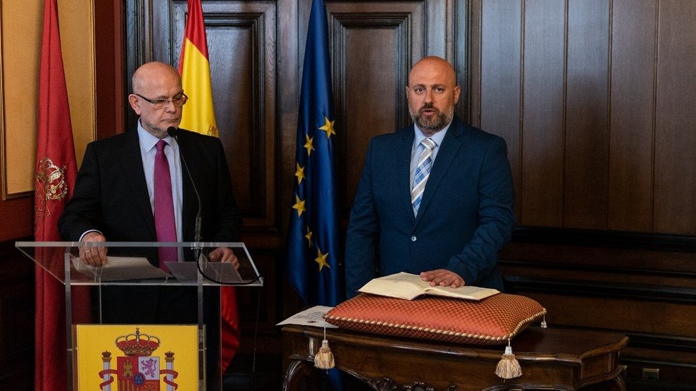 Acto de toma de posesion del nuevo delegado del gobierno de Navarra Jose Luis Arasti. MIGUEL OSÉS (4)