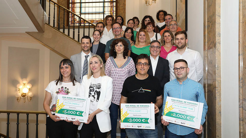 Los participantes del programa Soy Comercio que han sido premiados por el Ayuntamiento de Pamplona