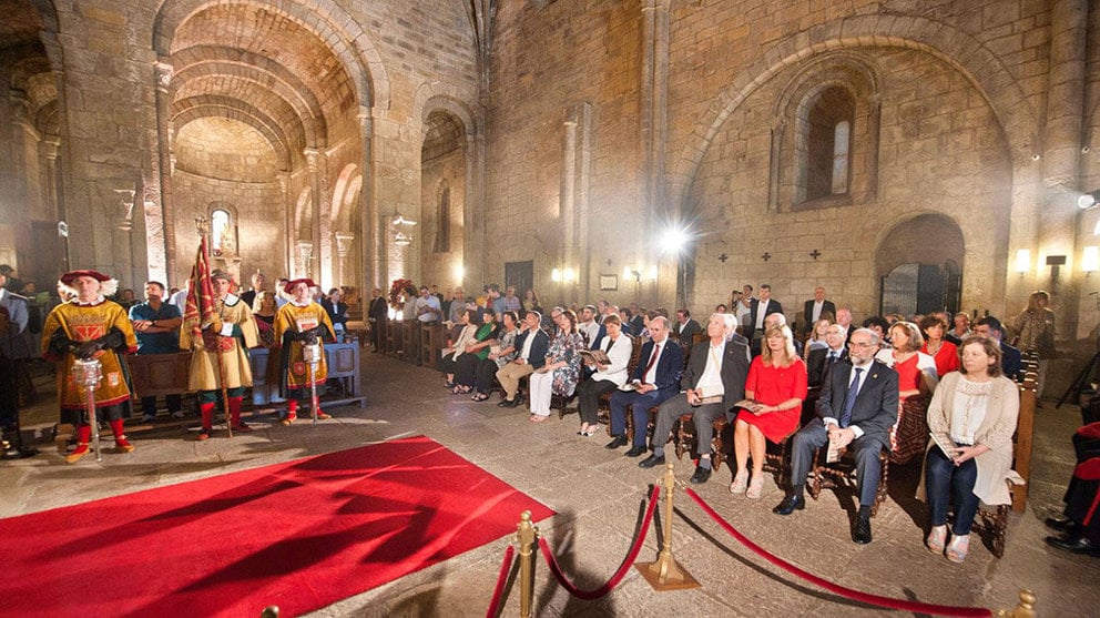 Los consejeros del Gobierno foral, durante el homenaje en Leyre a los Reyes de Navarra GOBIERNO DE NAVARRA