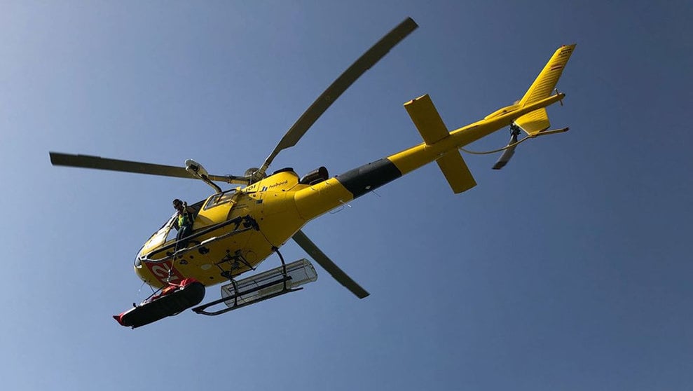 Imagen de archivo de un rescate en el helicóptero. GUARDIA CIVIL