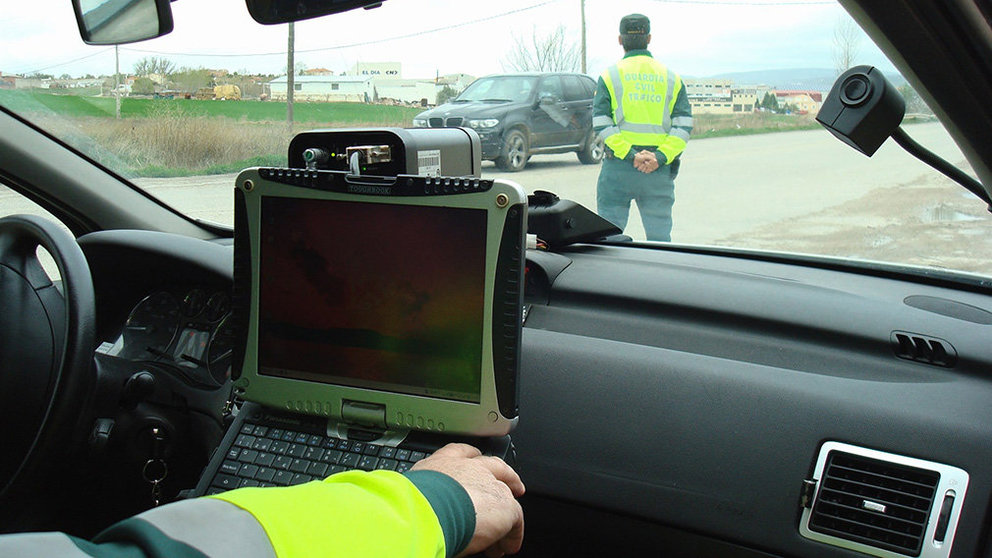 Imagen de un radar móvil de la Guardia Civil EUROPA PRESS