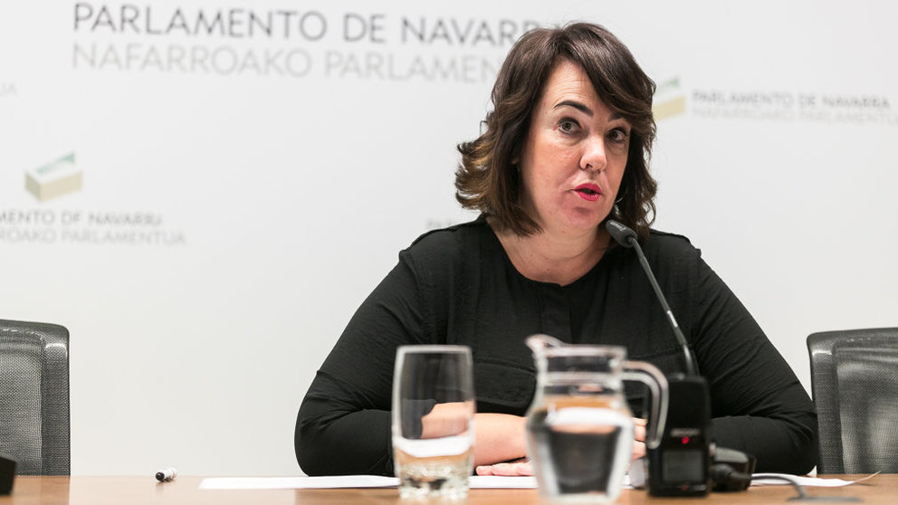  La presidenta del Parlamento de Navarra, Ainhoa Aznárez, presenta la 'Memoria de la actividad de la Cámara legislativa del tercer año de la IX legislatura' (11). IÑIGO ALZUGARAY
