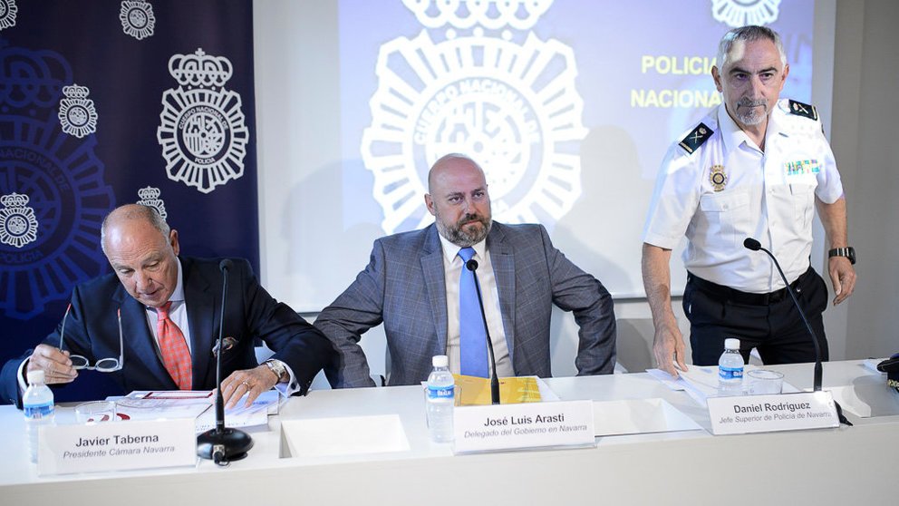 El delegado del Gobierno, José Luis Arasti, ha intervenido en la jornada &#39;Situaciones críticas en el extranjero. Secuestros y extorsiones&#39;. PABLO LASAOSA
