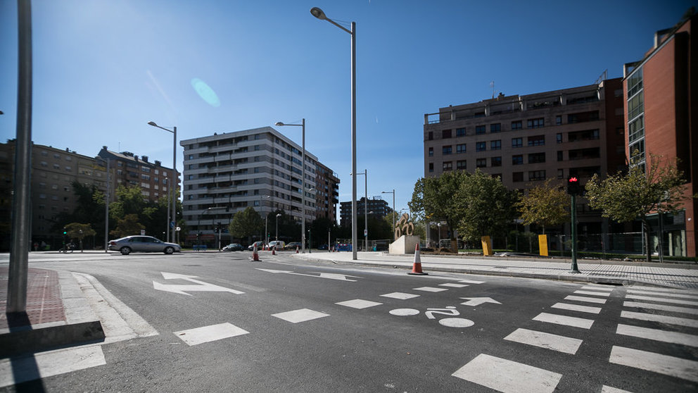 Avenida de Pio XII en su cruce con la calle de La Rioja y la calle Iturrama (13). IÑIGO ALZUGARAY