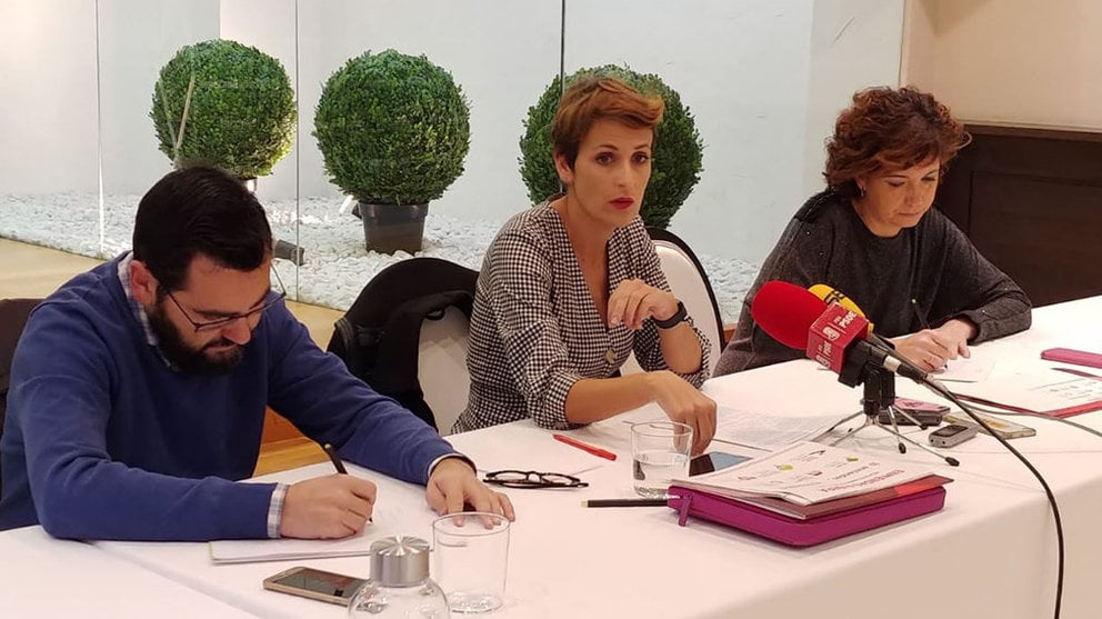 La secretaria general del PSN, María Chivite, en una rueda de prensa en Tudela para presentar las enmiendas socialistas sobre la Ribera navarra PSN