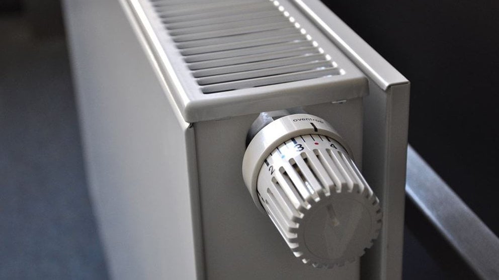 Imagen de un radiador de calefacción ARCHIVO