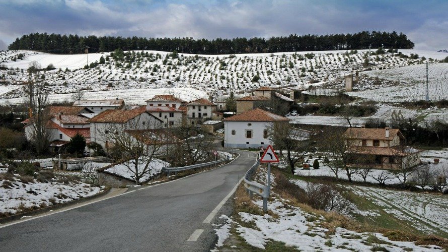 Imagen de la nieve sobre Garciriáin, uno de los concejos de Juslapeña Foto ESCAPADA RURAL