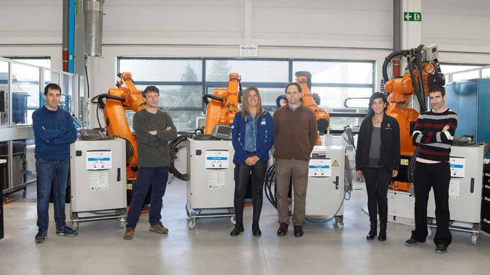 Los cuatro robots donados por Volkswagen Navarra VOLKSWAGEN