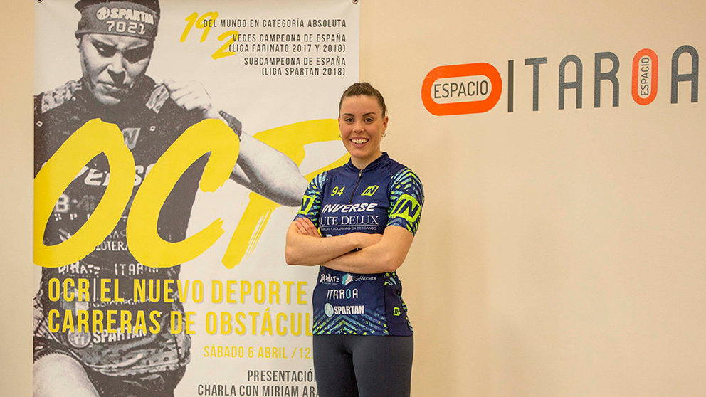 La deportista pamplonesa Miriam Araujo ha ofrecido una charla sobre las OCR, o carreras de obstáculos, en el Espacio Itaroa del centro comercial de Huarte IMAGEN CEDIDA