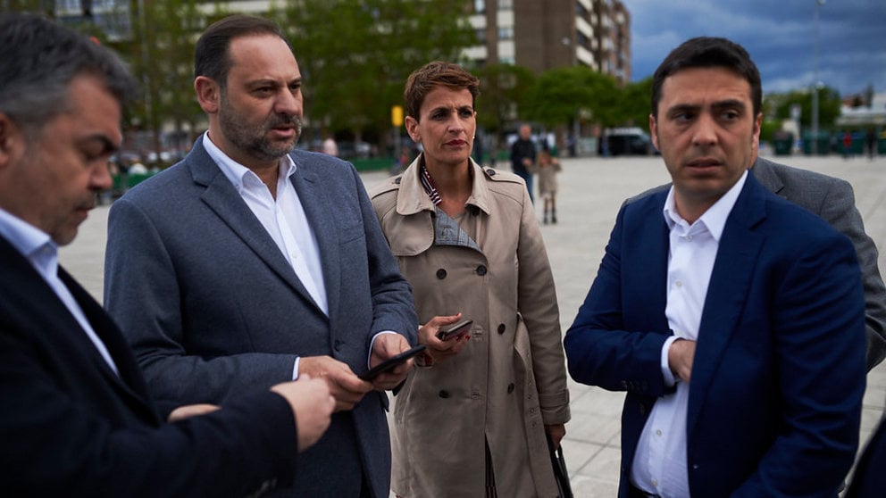 El Ministro Ábalos visita Pamplona en un acto junto a Santos Cerdán, María Chivite y Toni Magdaleno. PABLO LASAOSA (1)