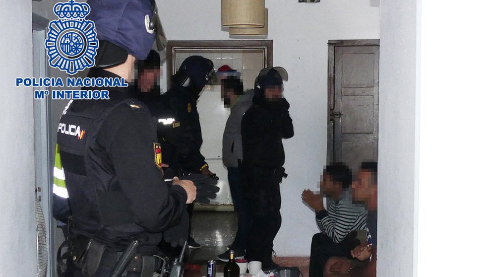 La Policía Nacional detiene a varias personas en una operación contra la inmigración ilegal. CEDIDAS