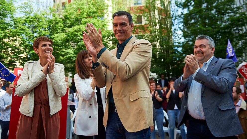 Visita del presidente Pedro Sanchez a los socialistas navarros para apoyar a las candidatas a la presidencia de Navarra, María Chivite y a la alcaldía de Pamplona, Maite Esporrín. MIGUEL OSÉS