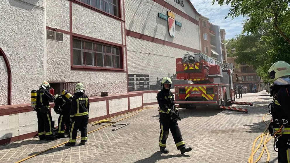 Incendio en el Club de Tenis (2) BOMBEROS DE NAVARRA