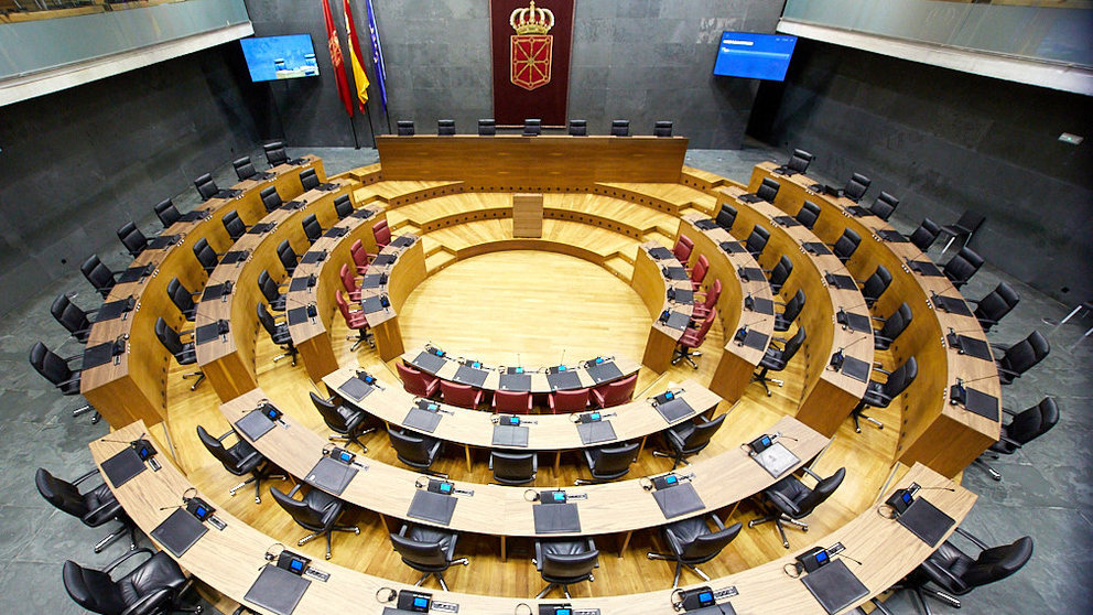 Nuevo sistema audiovisual en el Sal..n de Plenos del Parlamento de Navarra. I..IGO ALZUGARAY