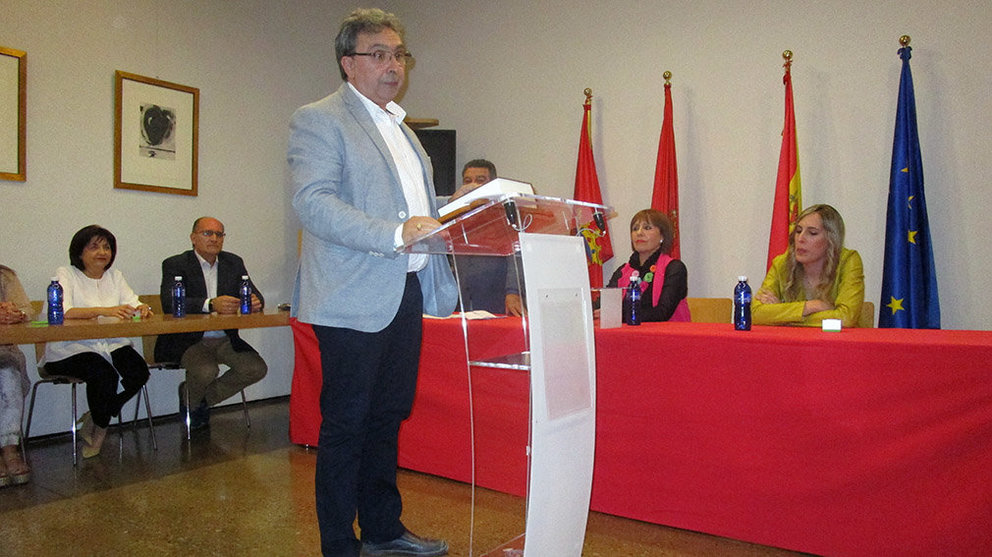 Toma de posesión del nuevo alcalde del PSN en Milagro en una sesión celebrada de madrugada (2)