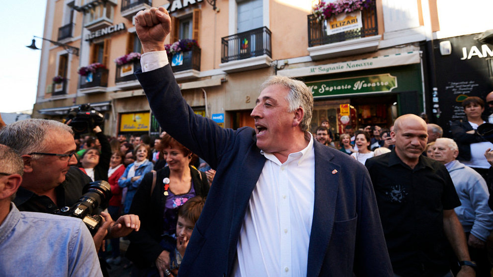 Enrique Maya toma posesión como nuevo alcalde de Pamplona tras la salida de Joseba Asirón, de EH Bildu. PABLO LASAOSA 35