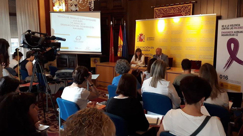 Arasti inaugura una jornada sobre la aplicación en Navarra del Pacto de Estado contra la violencia de género CEDIDA