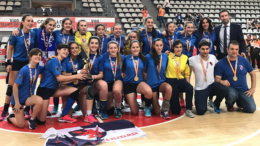 El Huarte infantil femenino de balonmano es el mejor equipo de España. @FNBalonmano.