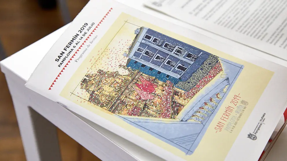 El alcalde de Pamplona, Enrique Maya, presenta el programa de San Fermín 2019. IÑIGO ALZUGARAY