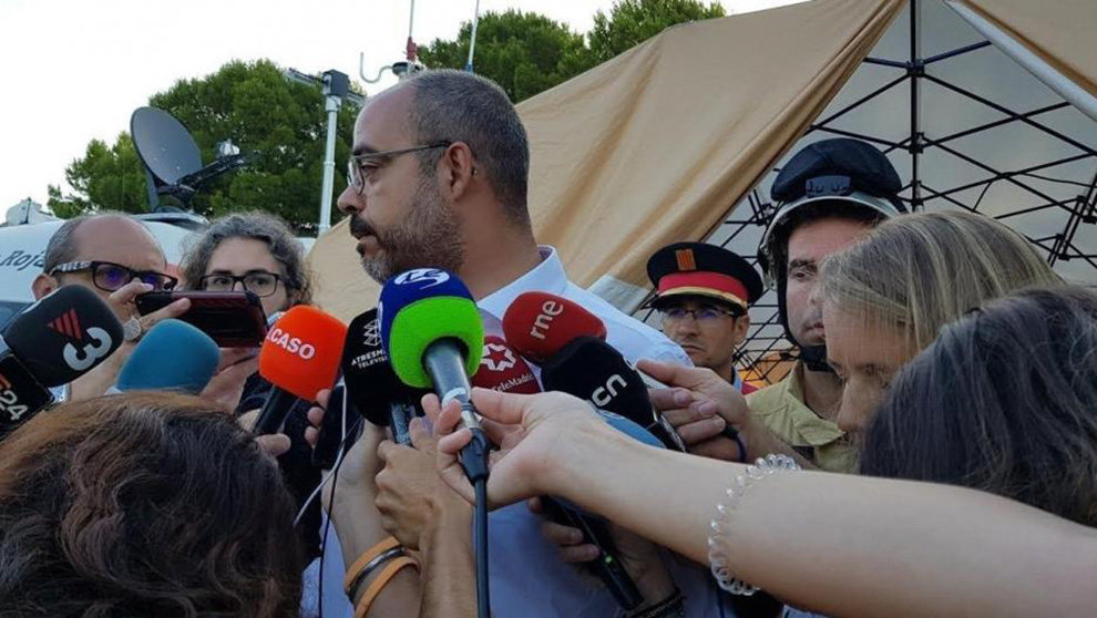 El consejero de Interior, Miquel Buch, atiende a los medios por el incendio del sur de Tarragona EUROPA PRESS