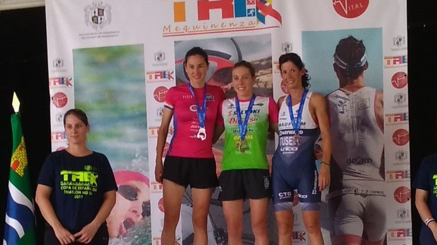 Half Triatlón de Mequinenza, con Saltoki (femenino) en el podio CEDIDA (1)