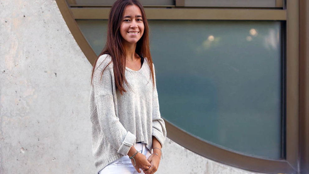 La estudiante Leire de la Rica Alejandro, en la UPNA.
