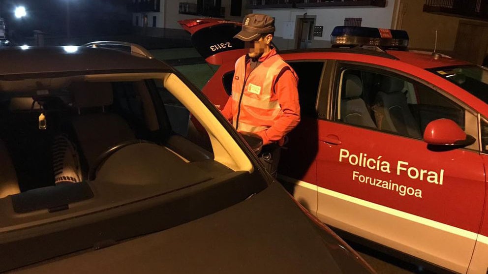 Conductor investigado por no tener carnet y dar positivo en aloholemia POLICÍA FORAL