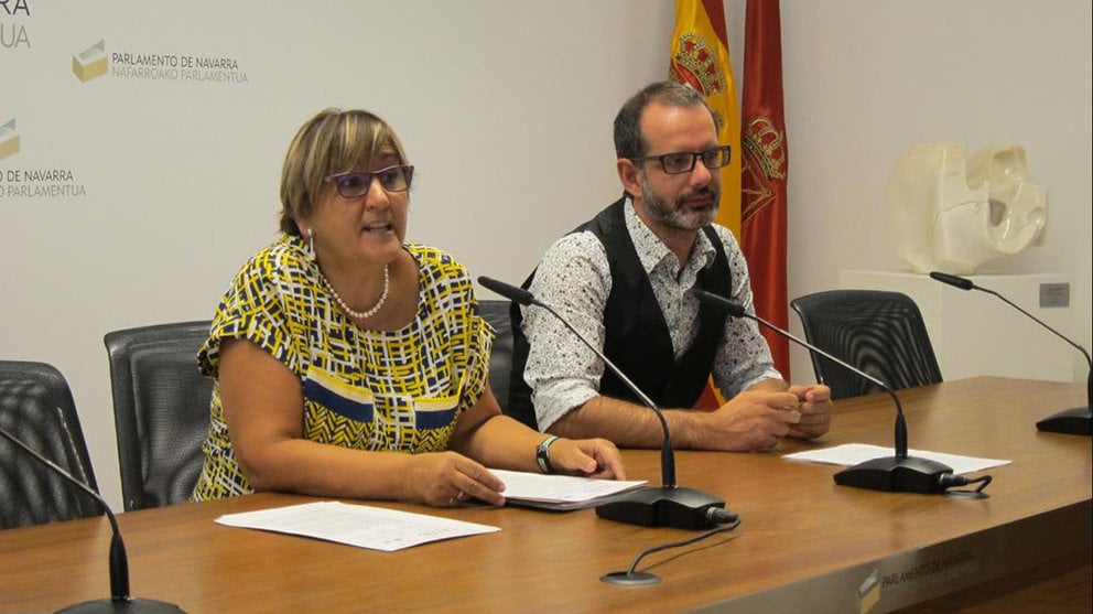 Marisa de Simón, junto con Iñaki Bernal, candidato propuesto por I-E para el puesto de senador autonómico EUROPA PRESS