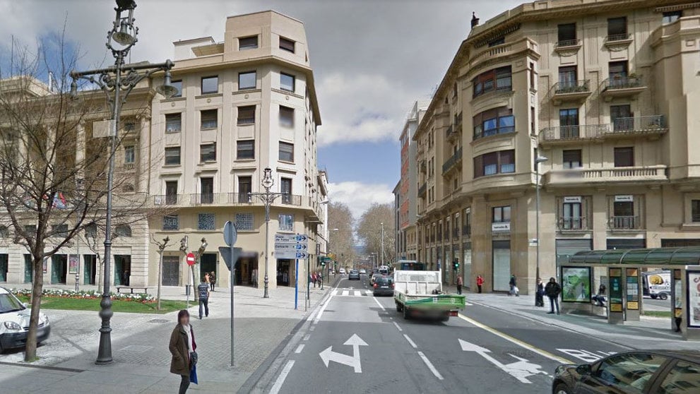Calle Cortes de Navarra de Pamplona, donde el hombre fue agredido