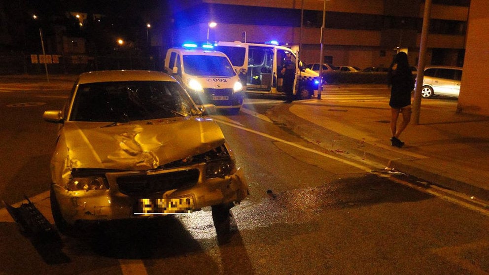 Accidente de tráfico atendido por la Policía Municipal de Pamplona PM