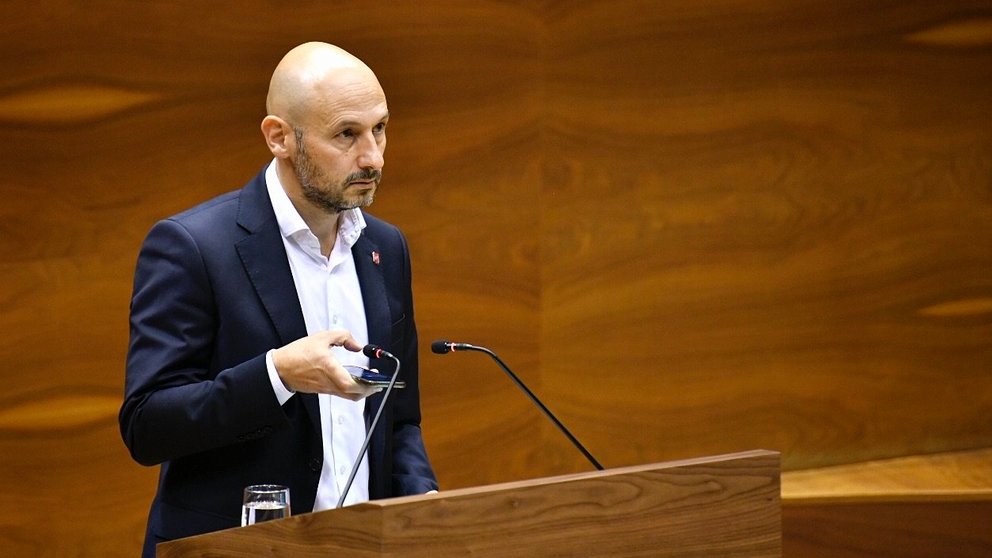 Iñaki Iriarte, parlamentario de Navarra Suma, ha puesto un audio de los gritos e insultos en Alsasua contra los participantes en un acto de España Ciudadana. PABLO LASAOSA