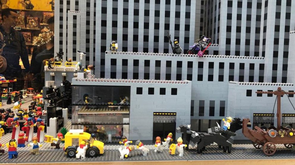 Encierro de San Fermín en la tienda de Lego de Nueva York