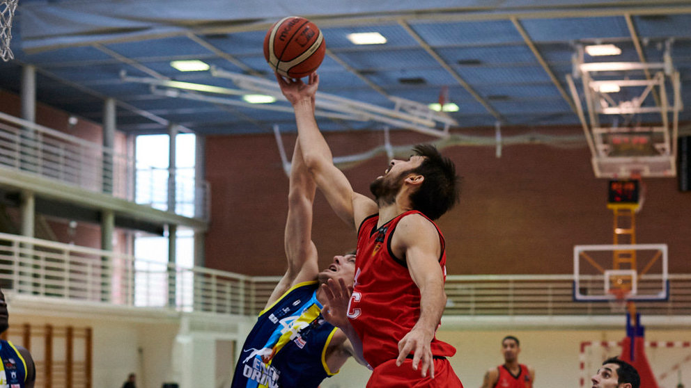 El Basket Navarra se enfrenta al Algeciras en el pabellón Arrosadía de Pamplona. PABLO LASAOSA