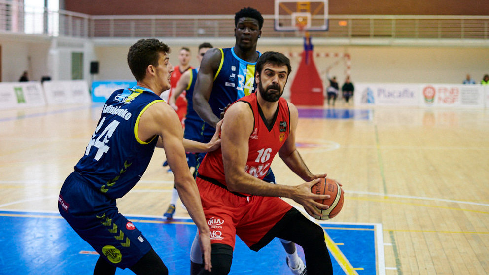 El Basket Navarra se enfrenta al Algeciras en el pabellón Arrosadía de Pamplona. PABLO LASAOSA
