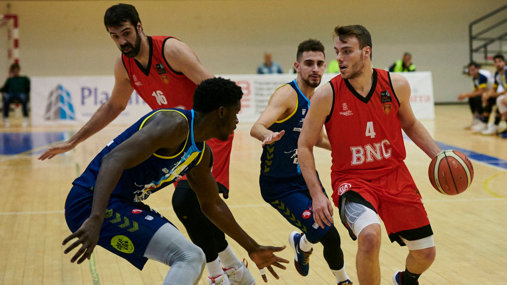 El Basket Navarra se enfrenta al Algeciras en el pabellón Arrosadía de Pamplona. PABLO LASAOSA