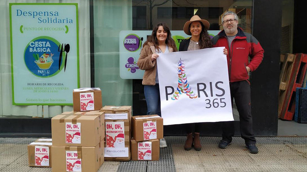Alumnas de Foro Europea entregan alimentos al comedor social París 365 CEDIDA