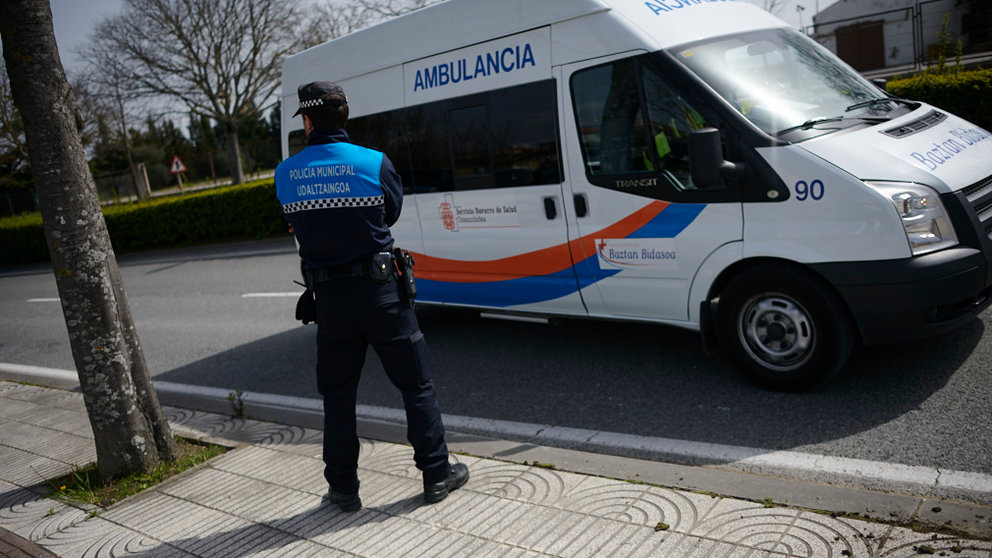 Policía Nacional y Policía Municipal de Pamplona organizan controles a raíz del confinamiento por el coronavirus. PABLO LASAOSA