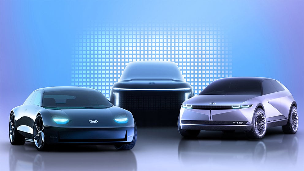 Imagen de los tres innovadores modelos bajo el paraguas IONIQ que ha presentado Hyundai. CEDIDA