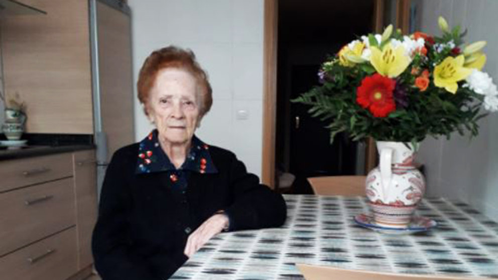 La centenaria Rosario Berrueta Gamiz en su domicilio de Murieta. Cedida.