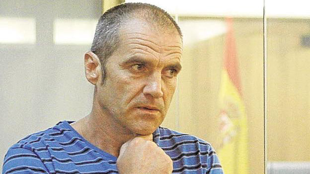 José Javier Arizkuren Ruiz, durante el juicio celebrado en 2016 por la colocación de un coche-bomba en el polideportivo de Mendizorroza, en Vitoria. EFE