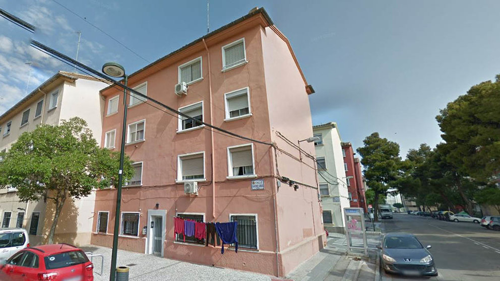 Calle de María Sánchez Arbós, en Zaragoza, donde se produjo el asesinato de una niña de dos años. GOOGLE MAPS